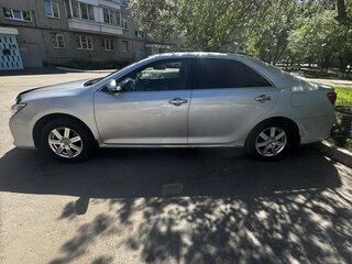 2013 Toyota Camry VII (XV50), серебристый, 1350000 рублей, вид 4