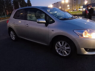 2008 Toyota Auris I, серебристый, 650000 рублей, вид 3