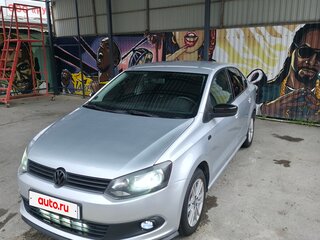 2014 Volkswagen Polo V, серебристый, 850000 рублей, вид 3
