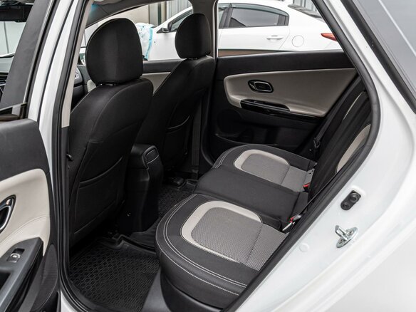 2017 Kia Ceed II Рестайлинг, белый - вид 10