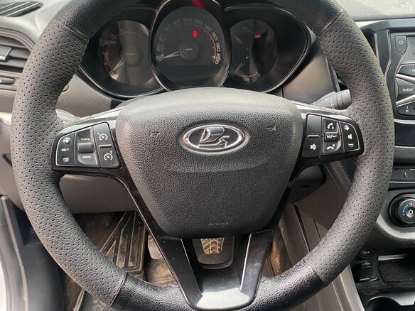 2021 Lada (ВАЗ) Vesta I, белый - вид 7