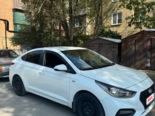 2017 Hyundai Solaris II, белый, 850000 рублей, вид 3