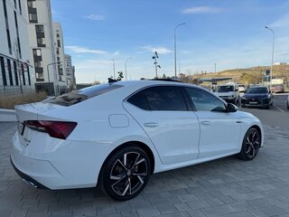 2022 Skoda Octavia IV (A8), белый, 2140000 рублей, вид 5