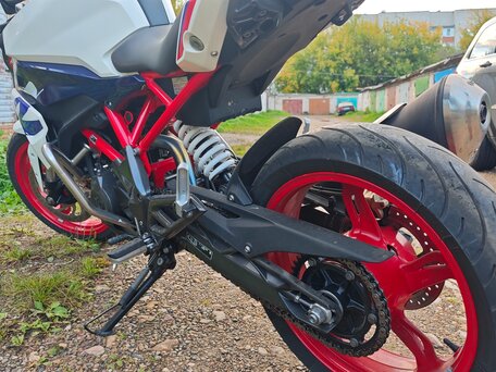 2022 BMW G 310 R, белый, 540000 рублей, вид 4