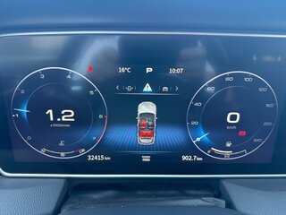2023 Hongqi HS5 I, золотистый, 2346000 рублей, вид 4