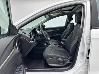 2021 Buick Excelle III Рестайлинг, белый, 1258000 рублей, вид 4