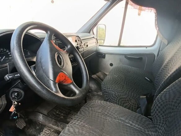 2004 ГАЗ ГАЗель (3302), белый, 800000 рублей - вид 6