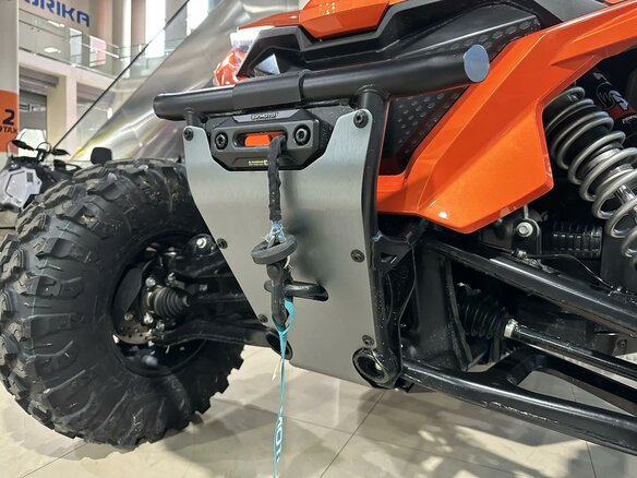 2026 CFMoto Z10 EPS, золотистый, 3379900 рублей - вид 8