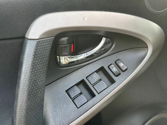 2007 Toyota RAV4 III (XA30), серебристый - вид 21