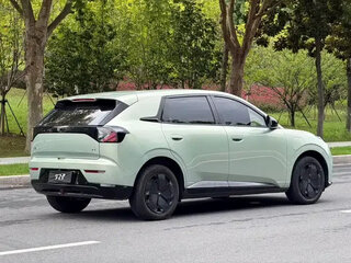 2025 Arcfox T1 42.3 kWh, зелёный, 1450001 рублей, вид 4