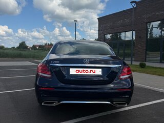 2020 Mercedes-Benz E-Класс 200 V (W213, S213, C238), синий, 3690000 рублей, вид 4