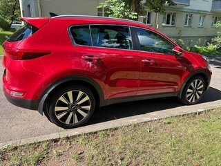 2017 Kia Sportage IV, красный, 1850000 рублей, вид 3