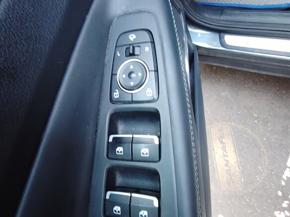2023 Hyundai Santa Fe IV Рестайлинг, серый, 5380000 рублей - вид 27
