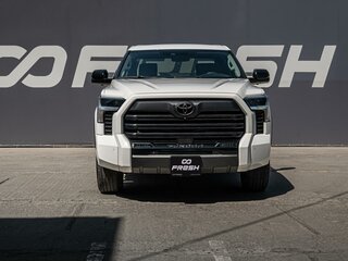 2023 Toyota Tundra CrewMax III, белый, 8669000 рублей, вид 3