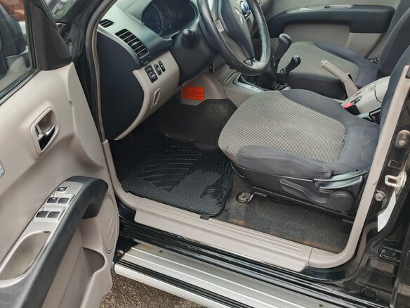 2007 Mitsubishi L200 IV, чёрный - вид 14