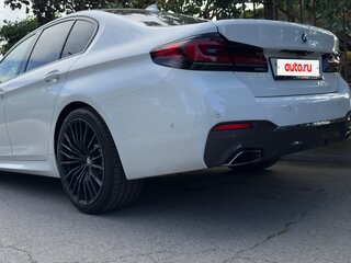 2020 BMW 5 серии 520d xDrive VII (G30/G31/G38) Рестайлинг, белый, 3700000 рублей, вид 3