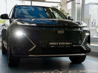 2026 Geely EX5 Гибрид EM-R, зелёный, 3791690 рублей, вид 1
