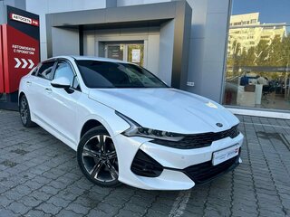 2021 Kia K5 III, белый, 2300000 рублей, вид 1