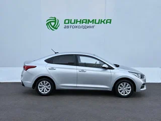 2018 Hyundai Solaris II, серебристый, 1032000 рублей, вид 4