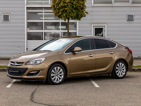 Opel Astra J Рестайлинг