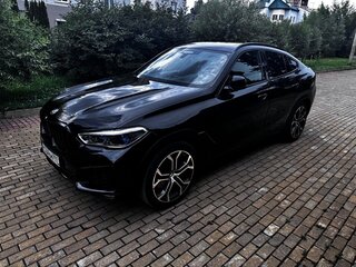 2020 BMW X6 40i III (G06), чёрный, 8000000 рублей, вид 2