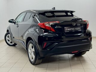 2019 Toyota C-HR I, чёрный, 2230000 рублей, вид 4