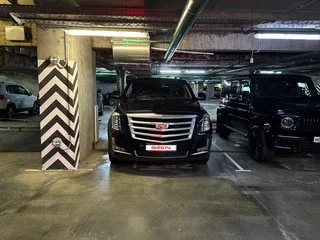 2015 Cadillac Escalade IV, чёрный, 2790000 рублей, вид 3
