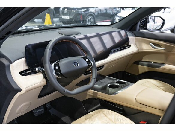 2025 Changan CS75 Plus IV, чёрный, 4249900 рублей - вид 3