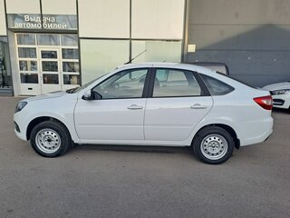 2026 Lada (ВАЗ) Granta I Рестайлинг, белый, 1087020 рублей, вид 2