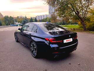 2021 BMW 5 серии 540d xDrive VII (G30/G31/G38) Рестайлинг, синий, 6500000 рублей, вид 3