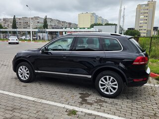 2012 Volkswagen Touareg II, чёрный, 2200000 рублей, вид 5