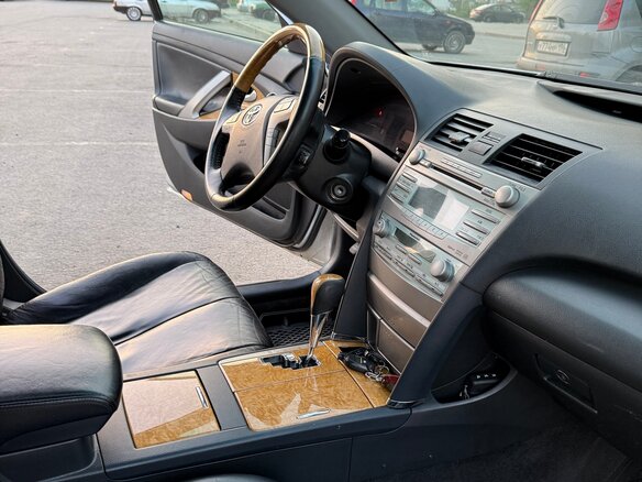 2006 Toyota Camry VI (XV40), серебристый, 850000 рублей - вид 9