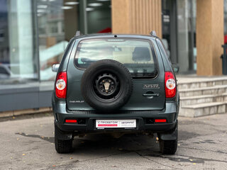 2017 Chevrolet Niva I Рестайлинг, зелёный, 689000 рублей, вид 5
