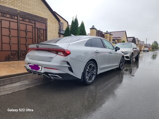 2021 Kia K5 III, серый, 2500000 рублей, вид 3