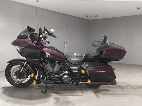 2025 Harley-Davidson CVO Road Glide, фиолетовый, 4740000 рублей, вид 3