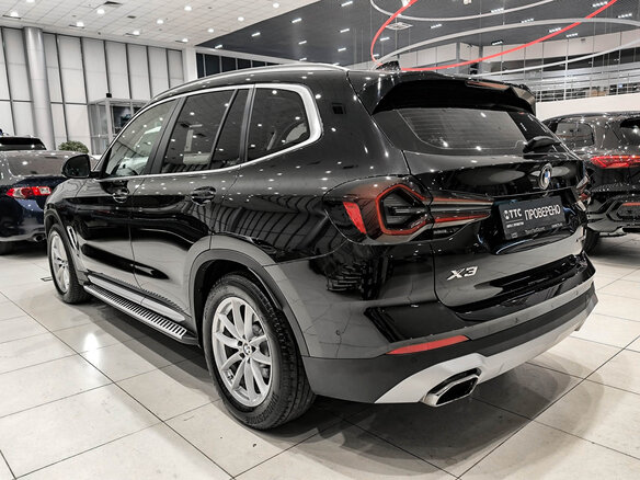 2021 BMW X3 20i xDrive III (G01) Рестайлинг, чёрный, 4430000 рублей - вид 6