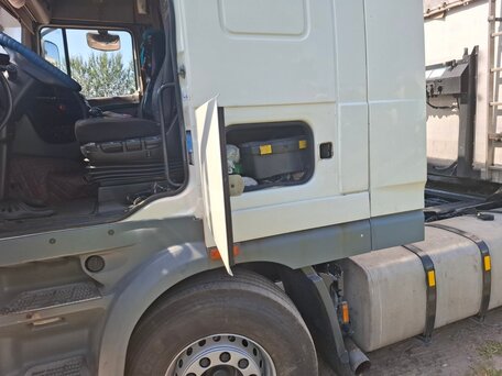 2014 DAF XF 105, белый, 2600000 рублей, вид 5