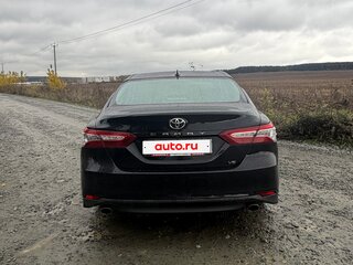 2021 Toyota Camry VIII (XV70) Рестайлинг, чёрный, 3700000 рублей, вид 3