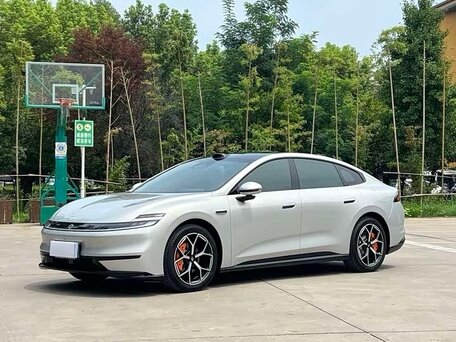 2026 Changan Qiyuan A06 51.48 kWh, серебристый, 2500000 рублей, вид 1
