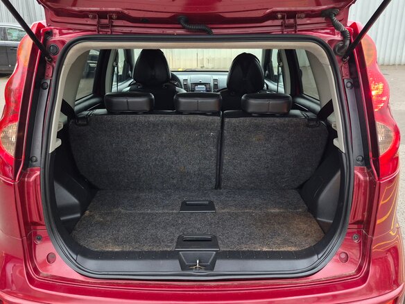 2013 Nissan Note I Рестайлинг, красный, 460000 рублей - вид 15