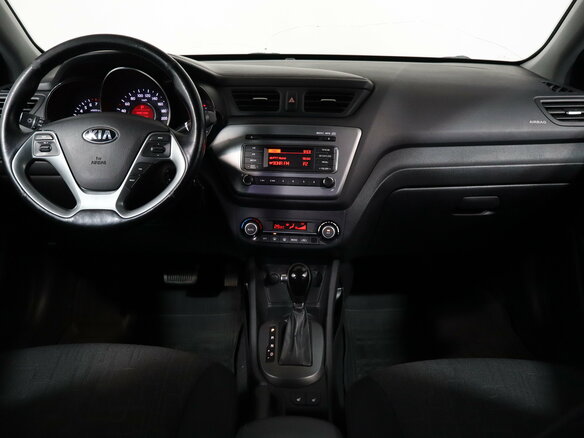2015 Kia Rio III Рестайлинг, чёрный, 829000 рублей - вид 8