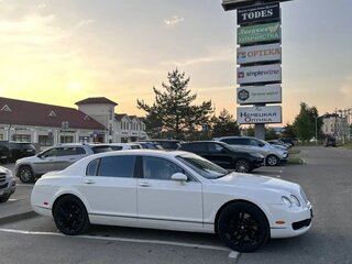 2005 Bentley Continental Flying Spur, белый, 2600000 рублей, вид 3