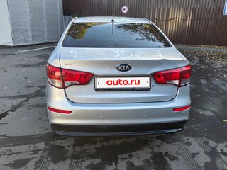 2016 Kia Rio III Рестайлинг, серый, 870000 рублей, вид 3