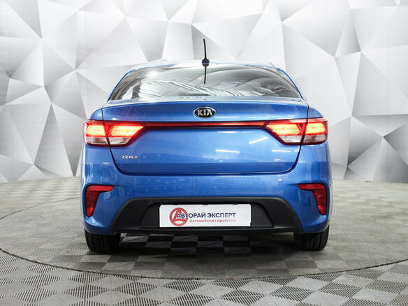 2018 Kia Rio IV, синий, 911000 рублей - вид 3