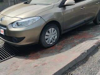 2012 Renault Fluence I, бежевый, 750000 рублей, вид 1