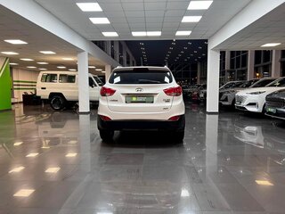 2011 Hyundai ix35 I, белый, 1050000 рублей, вид 4