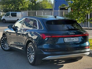2019 Audi e-tron 55 I, синий, 4890000 рублей, вид 5