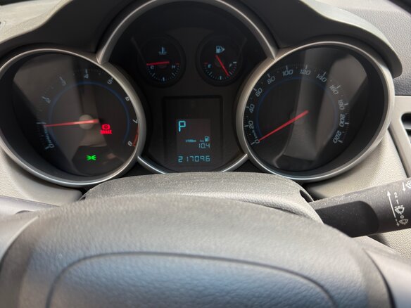 2012 Chevrolet Cruze I Рестайлинг, серебристый, 585000 рублей - вид 5