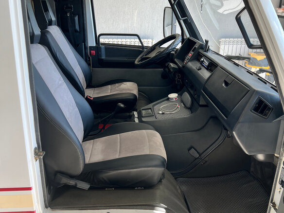 1993 Mercedes-Benz MB 100, белый, 3100000 рублей - вид 5