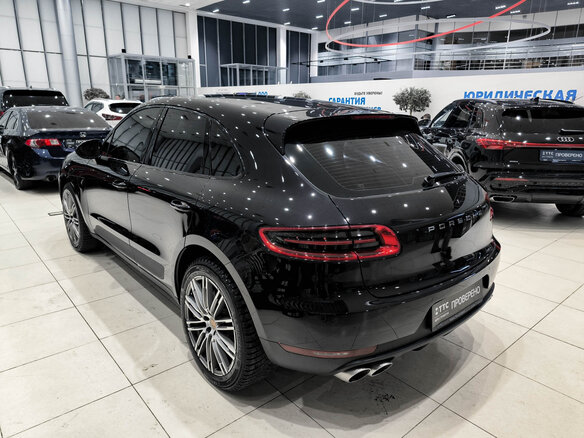 2016 Porsche Macan S Diesel I, чёрный, 4390000 рублей - вид 6